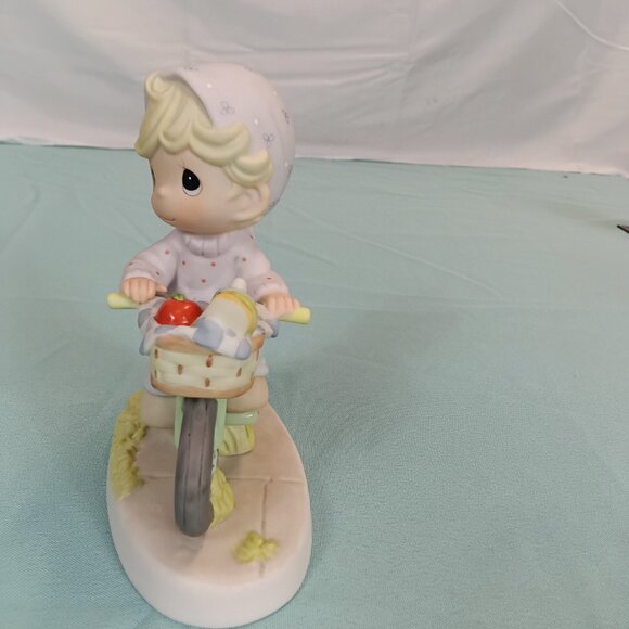 E2-12    Precious Moments Members Figurine The Road To A Friend Is Never Long - Picture 4 of 6